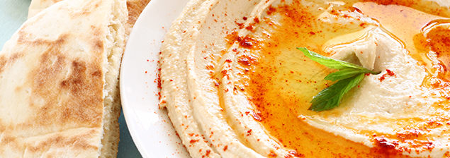 Hummus con pan pita ¡como para hoy!