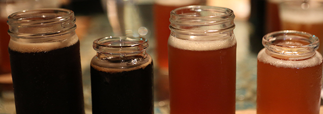 ¡Catando cervezas!